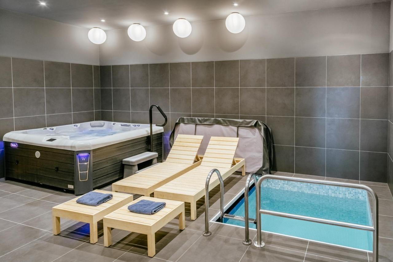 Rakoczi Hotel, Tabor Es Rendezvenykoezpont Шаторальяуйхей Экстерьер фото